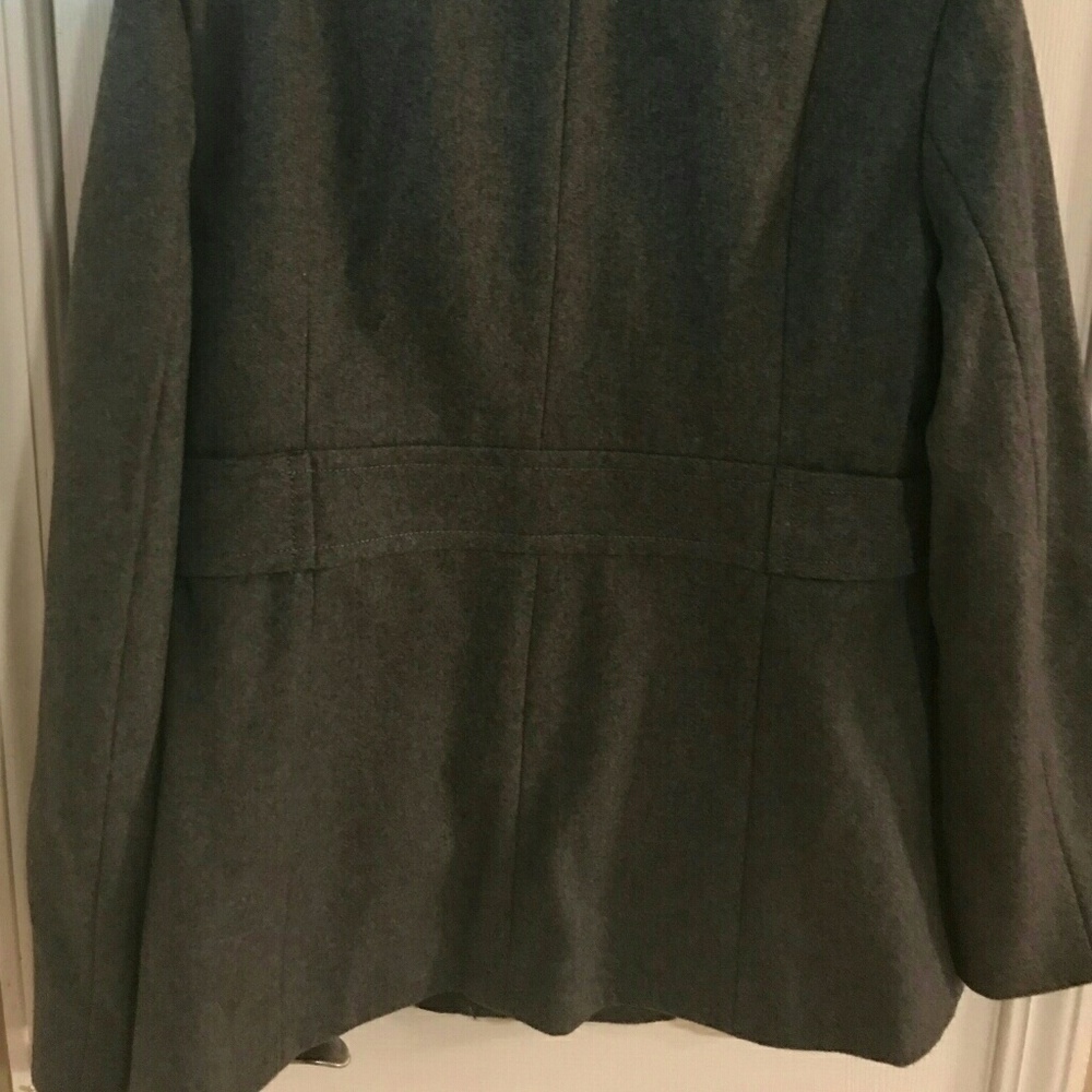 Gray Coat - image 3